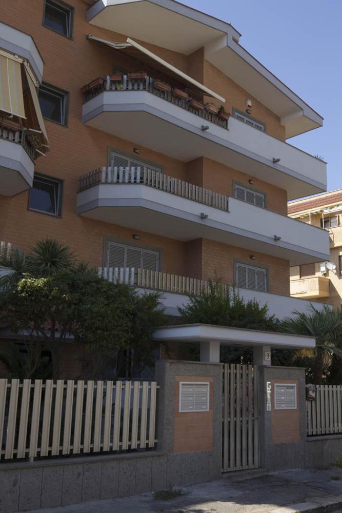 Rosa'S House Rome Airport Apartment Fiumicino Bagian luar foto