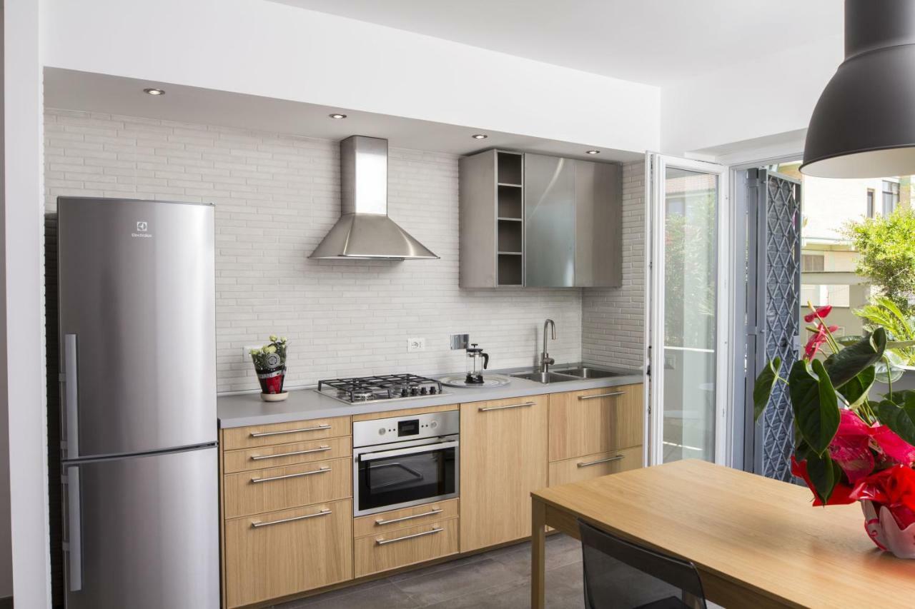 Rosa'S House Rome Airport Apartment Fiumicino Bagian luar foto