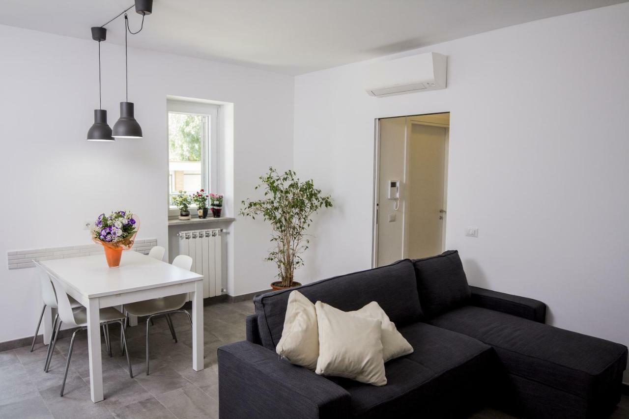 Rosa'S House Rome Airport Apartment Fiumicino Bagian luar foto