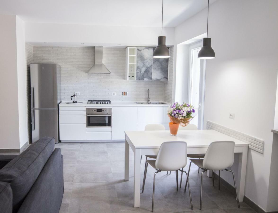 Rosa'S House Rome Airport Apartment Fiumicino Bagian luar foto