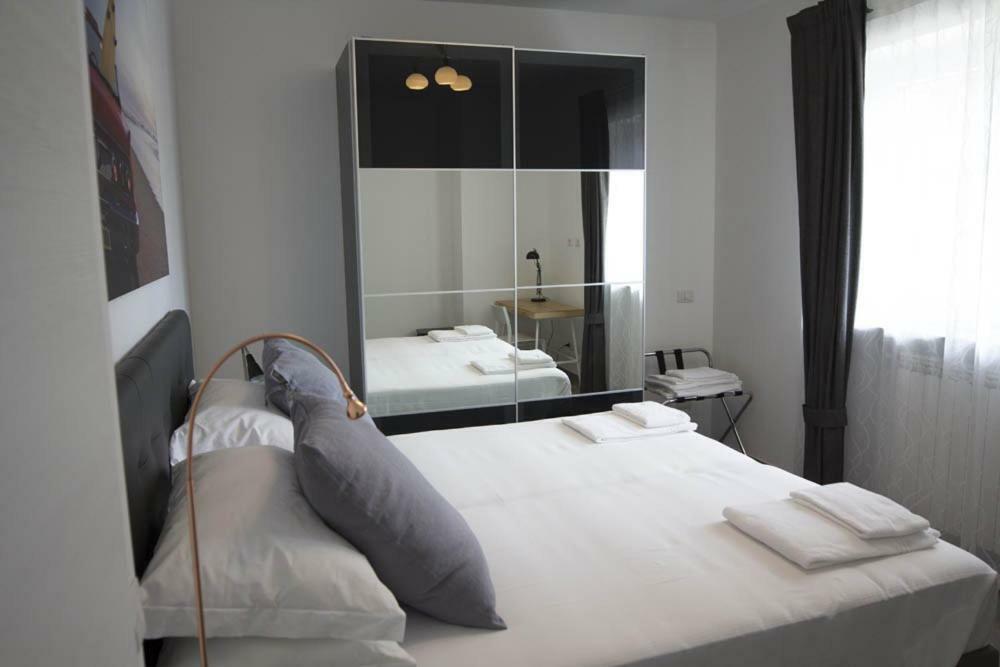 Rosa'S House Rome Airport Apartment Fiumicino Bagian luar foto