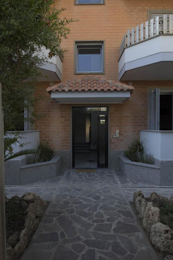 Rosa'S House Rome Airport Apartment Fiumicino Bagian luar foto