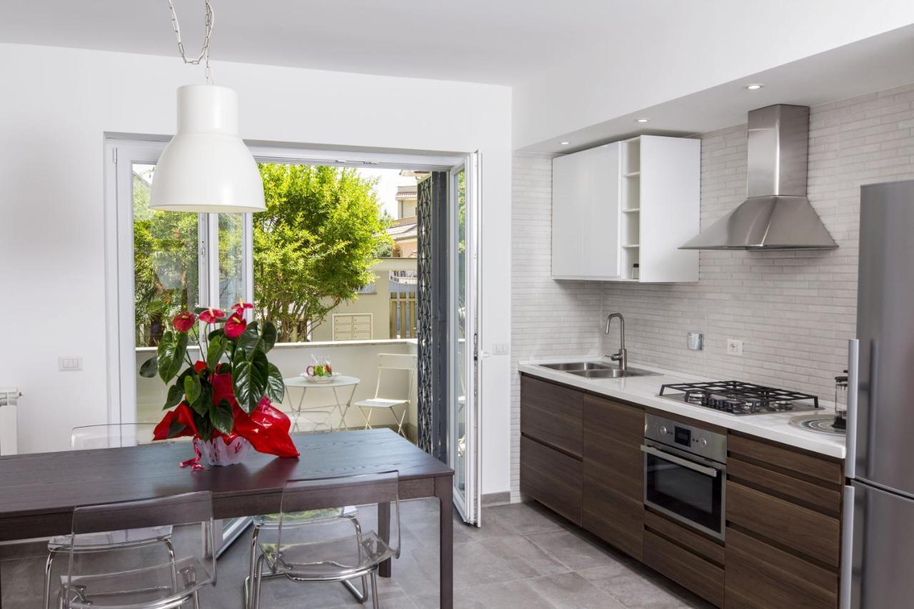 Rosa'S House Rome Airport Apartment Fiumicino Bagian luar foto